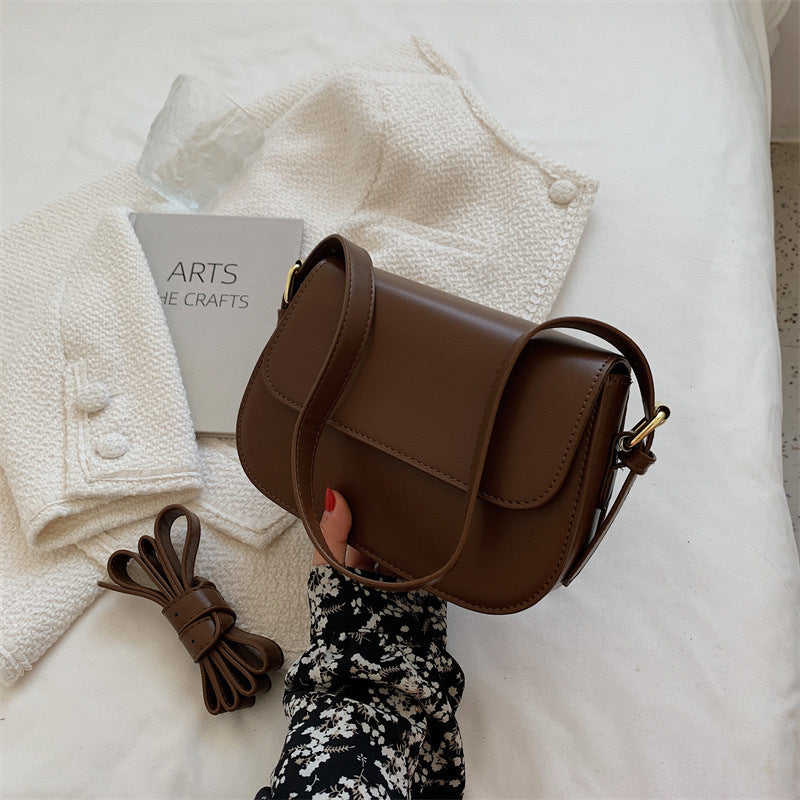 Graceful Simple Shoulder Bag