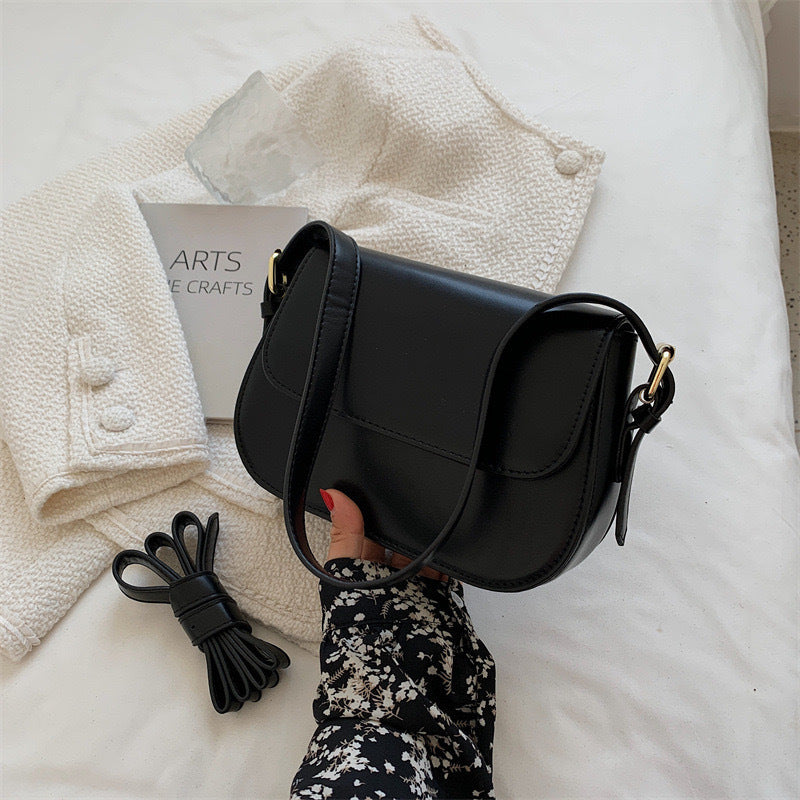 Graceful Simple Shoulder Bag