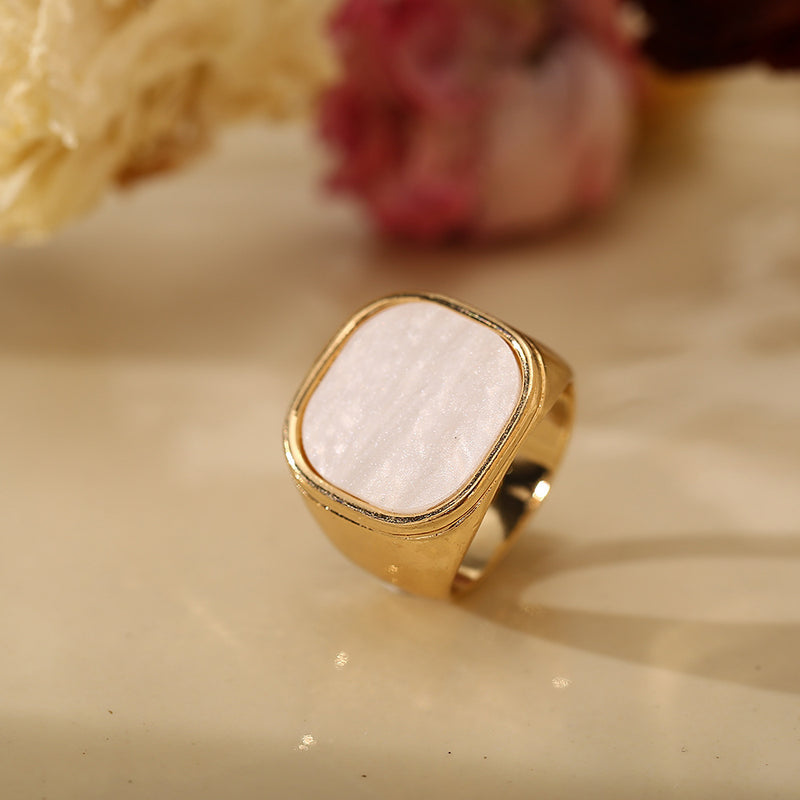Retro Square Women ring